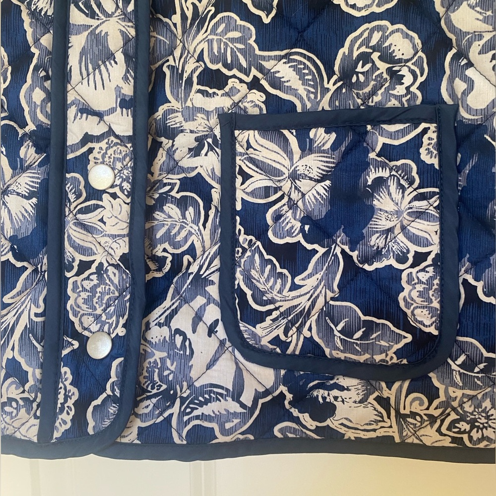 Rachel Zoe Quilted Floral Jacket w/ Front Pockets Size L Navy & White - Picture 8 of 15